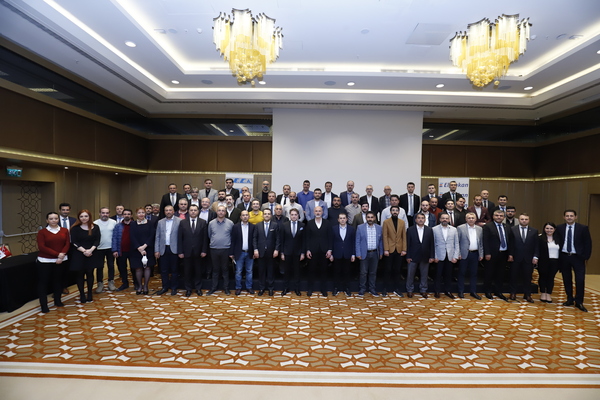 E.C.A., bayilerine finansal eğitim sertifikalarını törenle takdim etti