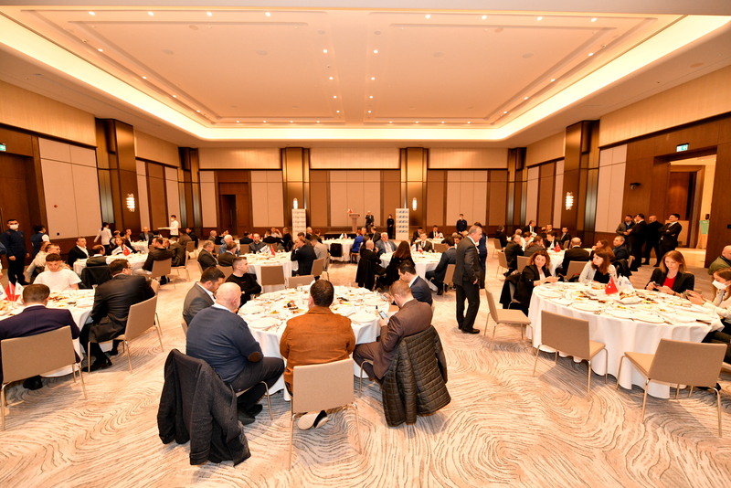 E.C.A., ramazan bereketini farklı şehirlerdeki iftar sofrasında paylaştı